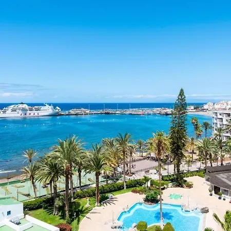 Comodoro 809 Los Cristianos (Tenerife)